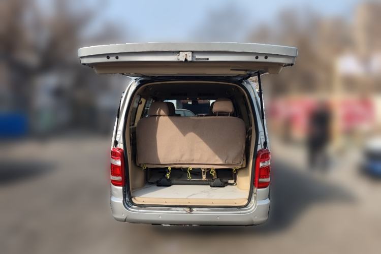 Used Jinbei Grace 2014 2.4L Standard Short-Wheelbase 7-Seater 4RB2
