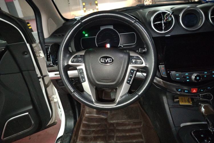 Used BYD S7 2017 2.0T Automatic Luxury Model