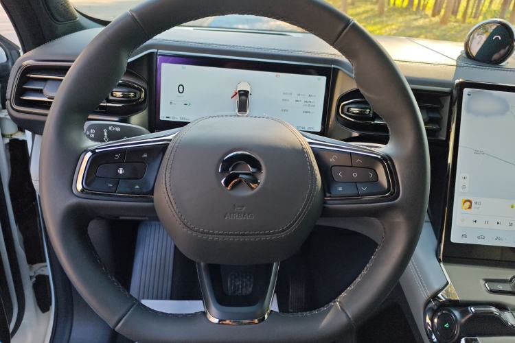 Used Nio EC6 2022 75 kWh Sport Edition Steering Wheel