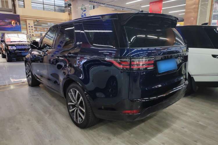 Used Land Rover Discovery 2021 360 PS R-Dynamic SE