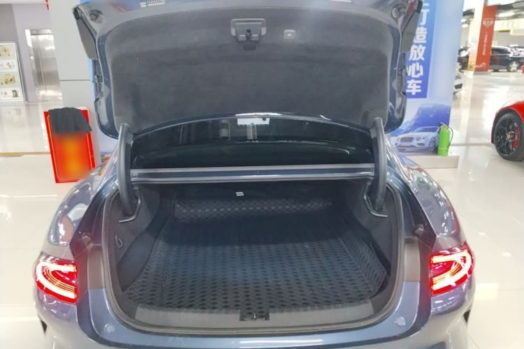 Used Xiaomi Auto SU7 2024 Four-Wheel Drive Ultra-Long Range Advanced Intelligent Driving Max Edition
