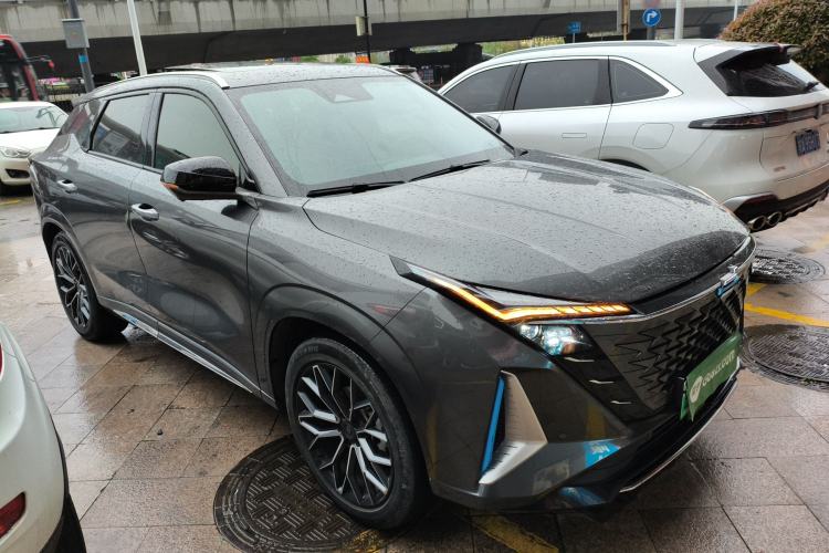 Used CHANGAN OSHAN Z6 New Energy 2022 Blue Whale iDD 150KM Flagship PLUS Exterior 1