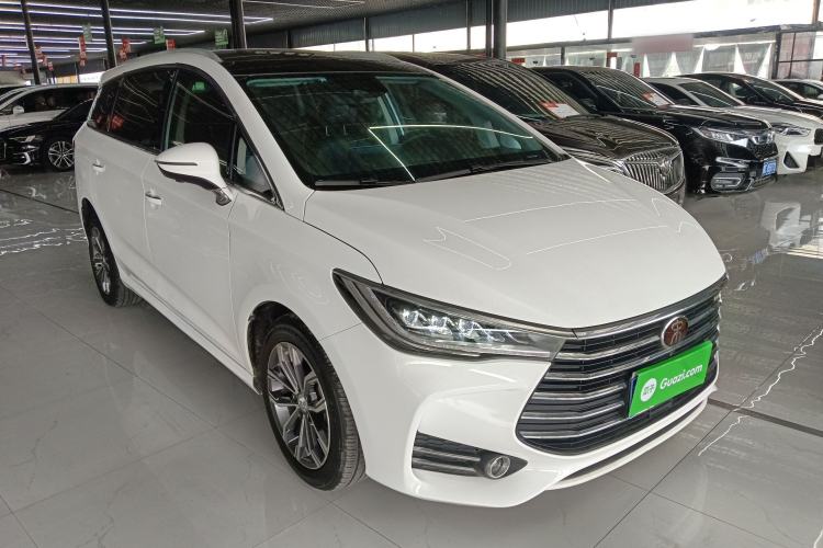 Used BYD Song MAX 2019 1.5T Automatic Smart Connect ZhiLian RuiDong 6-Seater China V Standard Front Right 45 Deg