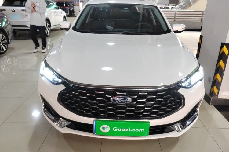 Used Ford Escort 2021 1.5L Automatic Diamond Edition
