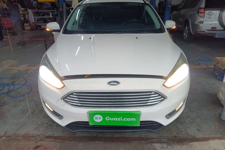 Used Ford Focus 2017 Sedan EcoBoost 125 Automatic Supreme Style SmartDrive Edition
