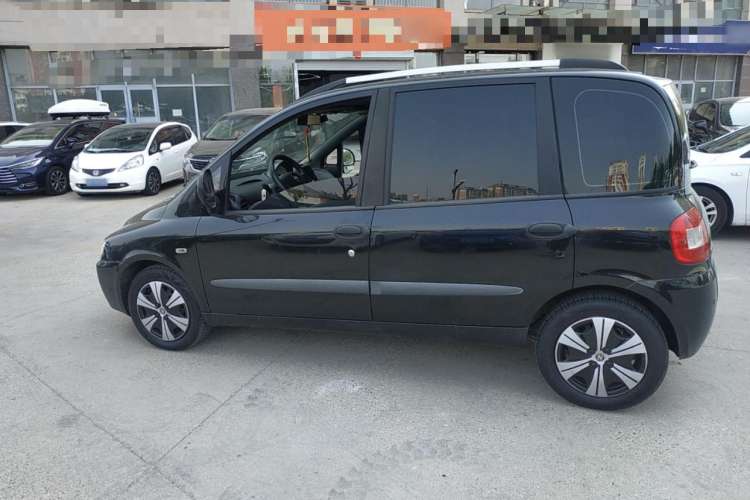 Used Zotye M300 2010 1.6L Gasoline Standard 6-Seater