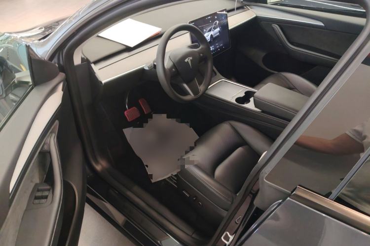 Used Tesla Model Y 2024 Rear-Wheel-Drive Version Driver Seat