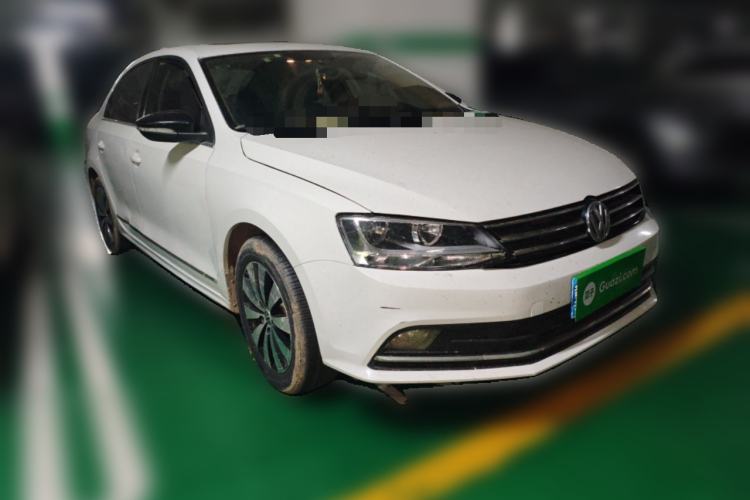 Used Volkswagen Sagitar 2017 1.6L Manual Comfort Model Front Right 45 Deg