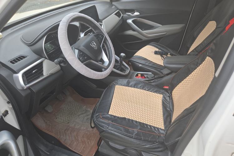 Used Baojun 510 2017 1.5L Manual Fashion Model
