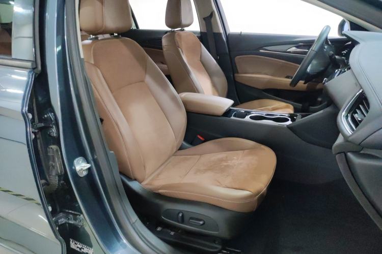 Used Buick Regal 2020 552T Luxury Version
