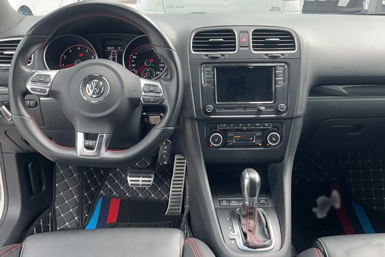 Used Volkswagen Golf GTI 2012 2.0 TSI GTI Interior 3