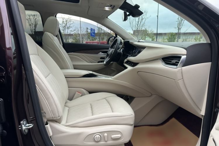 Used Buick Enclave 2020 28T All-Wheel Drive Avenir Interior 8