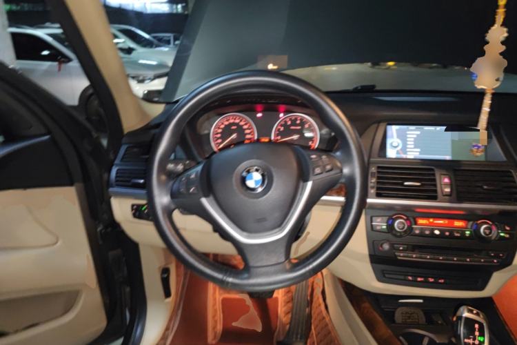 Used BMW X5 2011 xDrive35i Luxury Model Steering Wheel