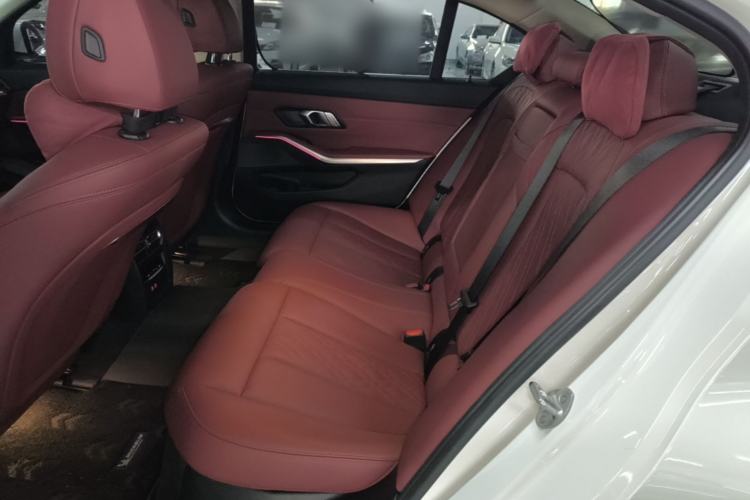 Used BMW i3 2024 eDrive 35 L

