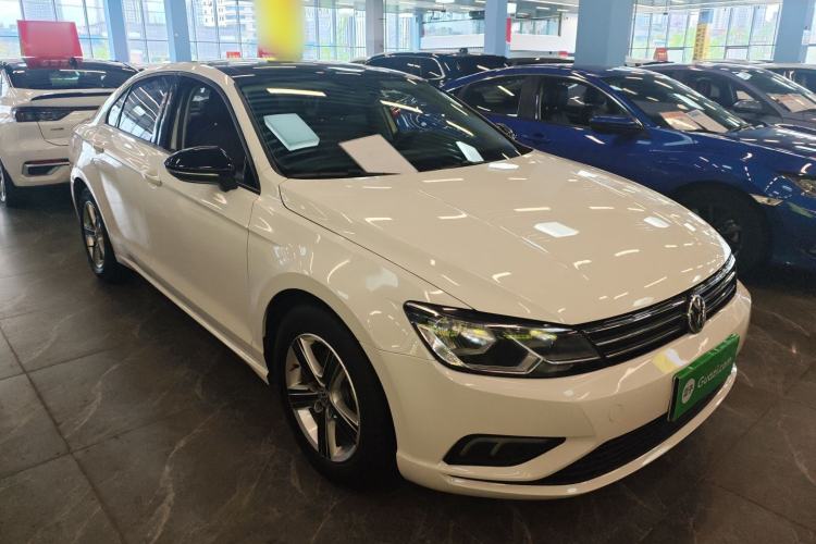 Used Volkswagen Lamando 2018 230TSI DSG Fashion Edition Front Right 45 Deg