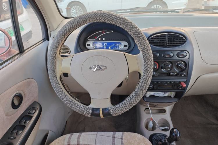 Used Chery QQ3 2012 Stylish Edition 1.0L Manual Start-Up Model
