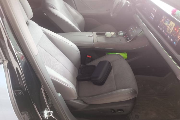 Used VOYAH PASSION 2024 PHEV Four-Wheel Drive Ultra-Long Range Flagship Model