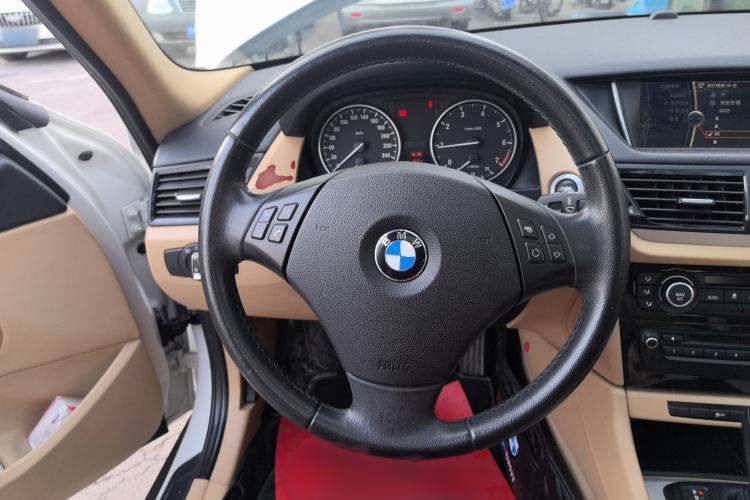 Used BMW X1 2012 sDrive18i Luxury Edition