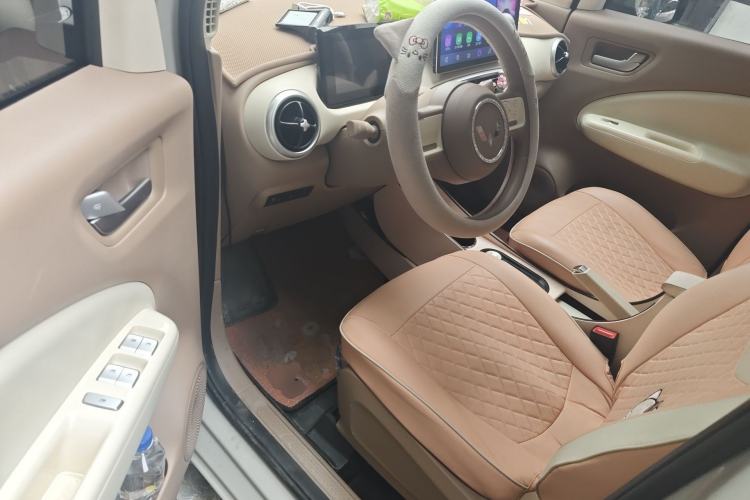 Used Wuling Hongguang MINIEV 2025 Four-Door Version Advanced Edition Driver Seat