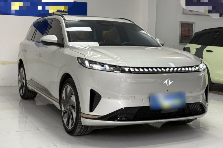 Used Dongfeng eπ eπ008 2025 210 Ultra Range-Extended Version 5 Seats
