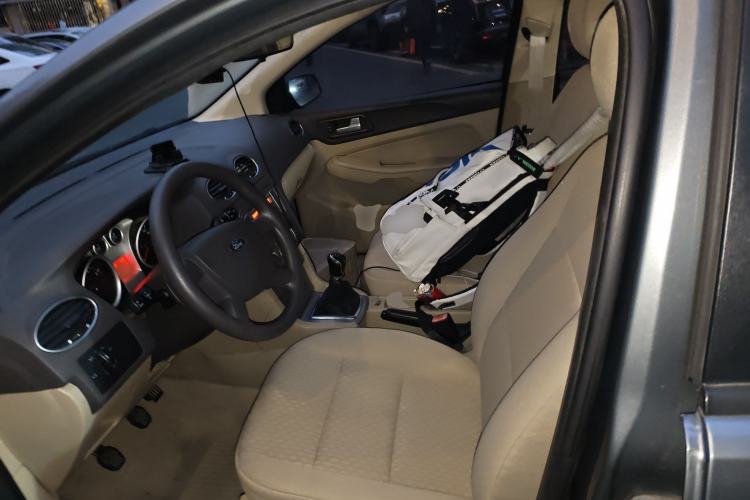 Used Ford Focus 2012 Sedan Classic 1.8L Manual Base Model
