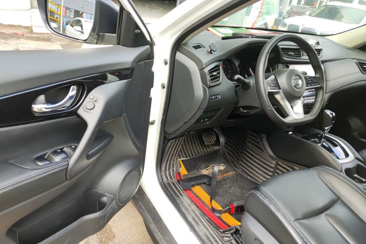 Used Nissan X-Trail 2019 2.0L CVT Smart Connect Comfort Edition 2WD
