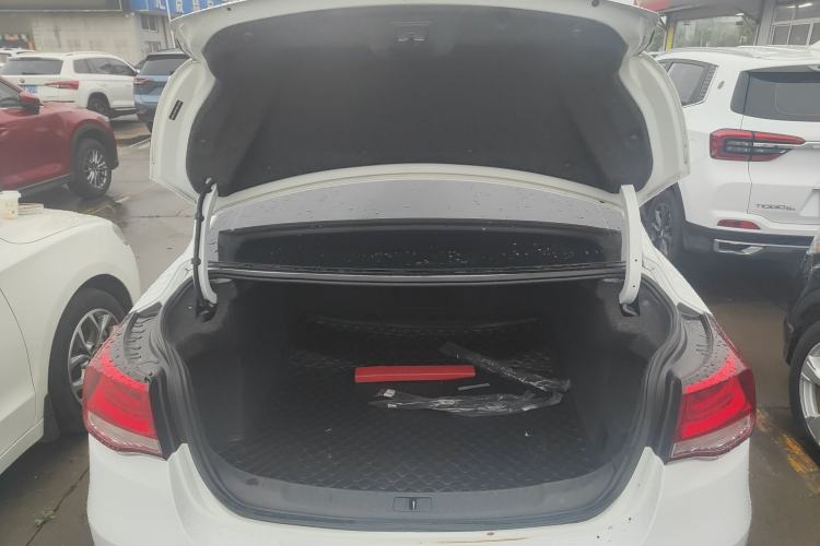 Used Chevrolet Malibu 2016 1.6T Automatic Comfort Edition Trunk