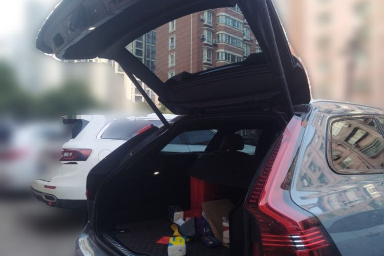 Used Volvo V90 2021 Cross Country B5 AWD Smart Range Edition Trunk