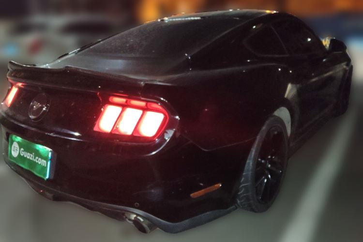 Used Ford Mustang  Rear Right 45 Deg