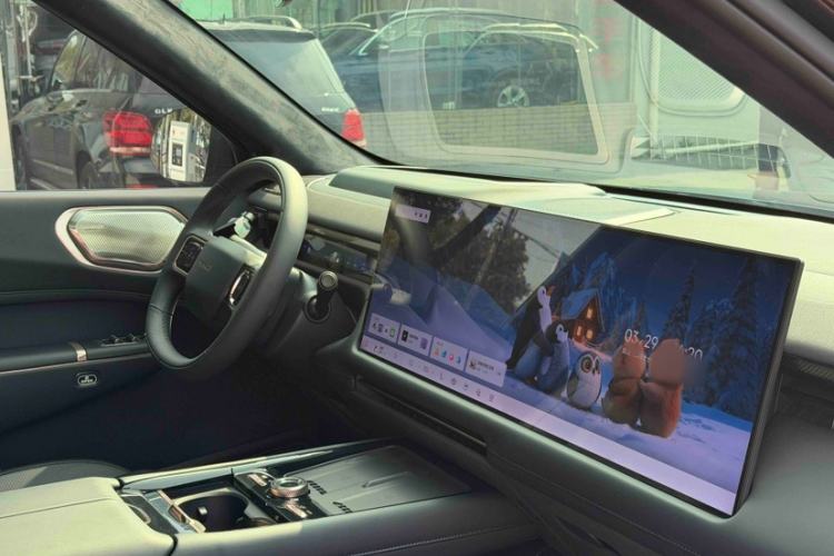 Used Lynk & Co 900 2025 2.0T Exploration Edition
