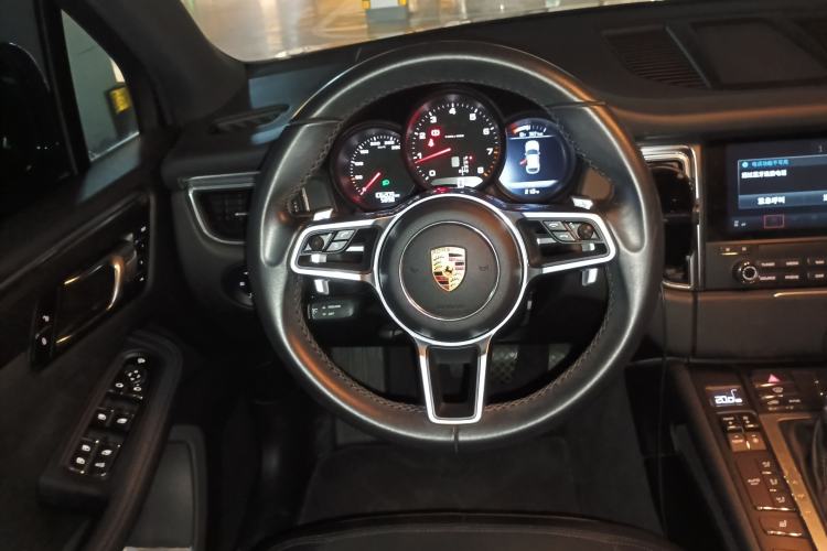 Used Porsche Macan 2016 Macan 2.0T
