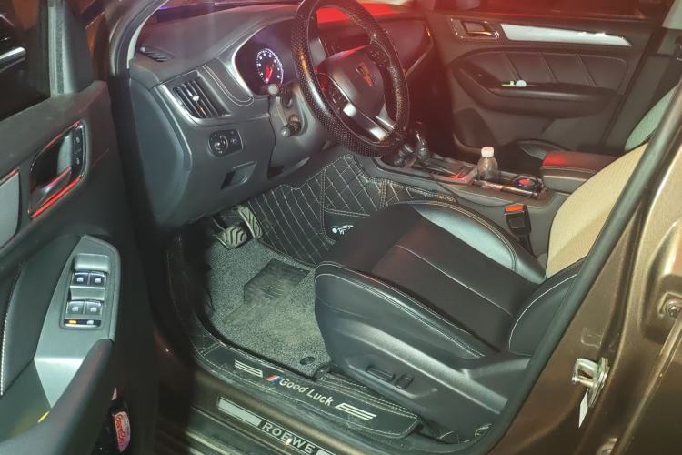 Used Roewe RX5 2016 20T Two-Wheel Drive Automatic Internet Smart Edition