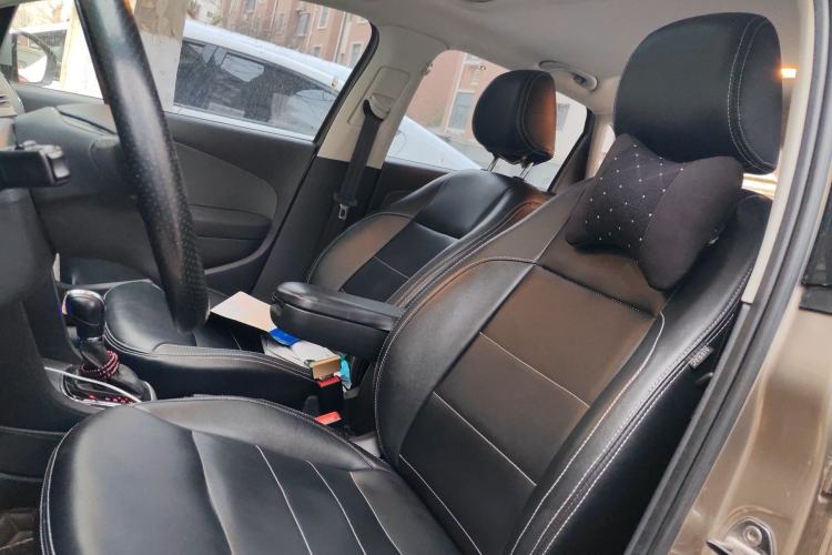 Used Volkswagen Polo 2016 1.6L Cross Polo Automatic Left Front Seat