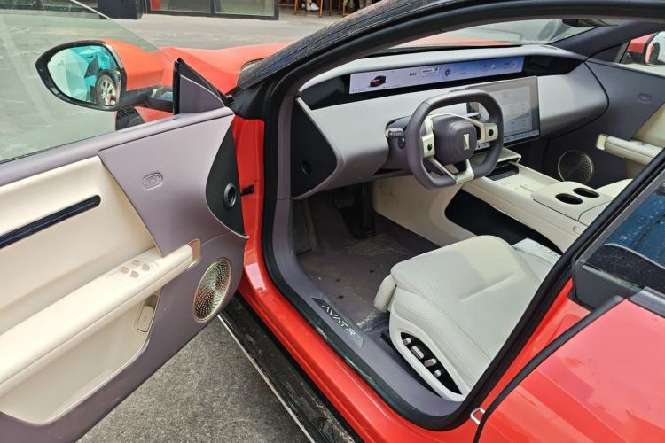 Used Avatr 06 2025 Pro Range-Extended Edition