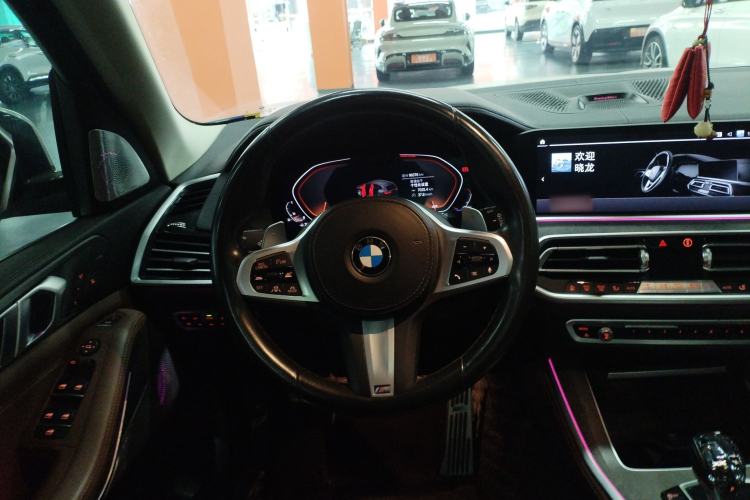 Used BMW X5 2019 xDrive40i Luxury Model with M Sport Package