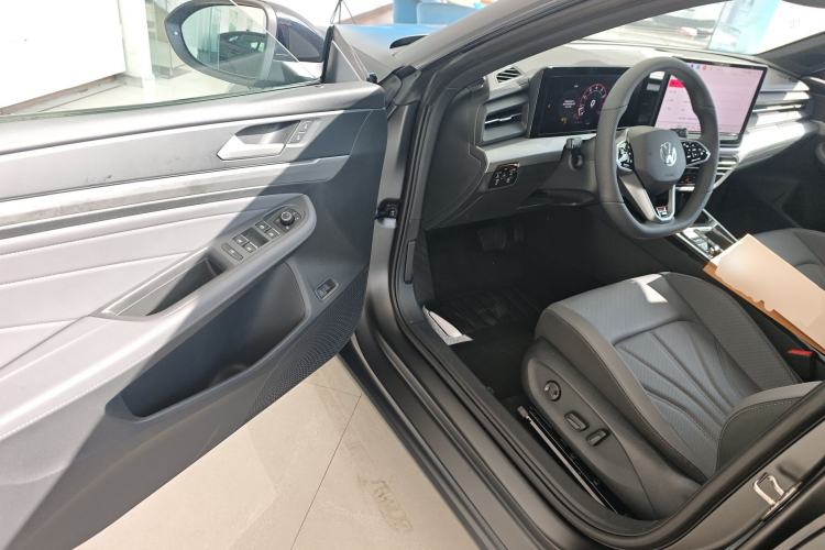 Used Volkswagen Lamando 2026 Lavida L GTS 380TSI Lingfeng Millionth Anniversary Edition Driver Seat