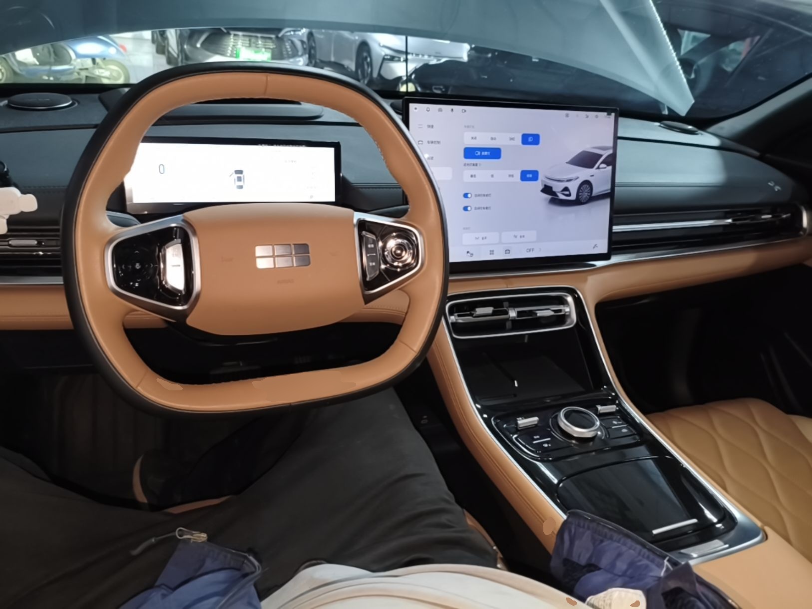 Geely Galaxy A7 2025 Model EM-i 150km Exploration+ Edition — снимка 12