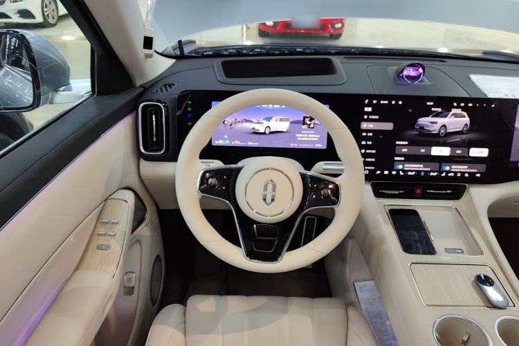 Used Hima AITO M8 2025 Extended-Range Max+ Version 53.4 kWh 6-Seater Edition
