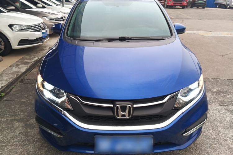 Used Honda Jade 2017 1.8L automatic Comfort version 5 seats
