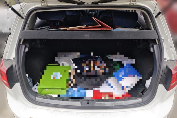 Used Volkswagen Golf 2017 1.6L Automatic Comfort Million-Vehicle Anniversary Edition
