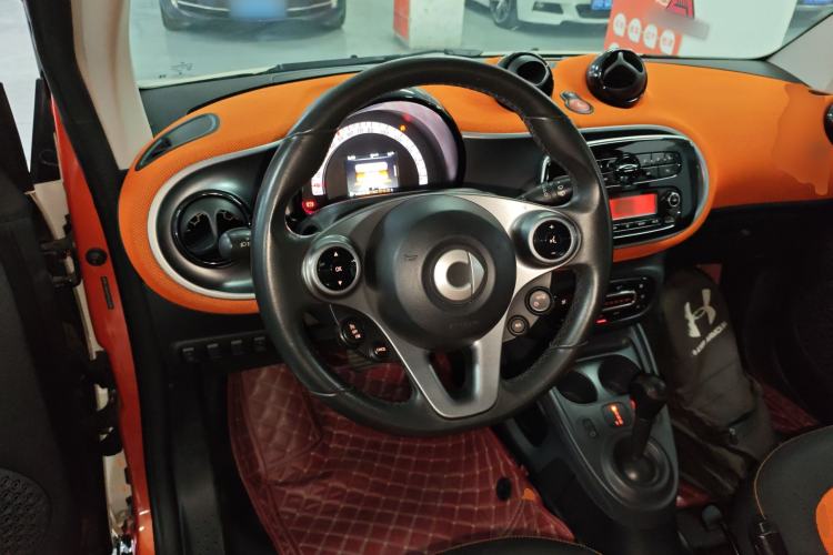 Used smart fortwo 2015 1.0L 52 kW Hardtop Passion Edition
