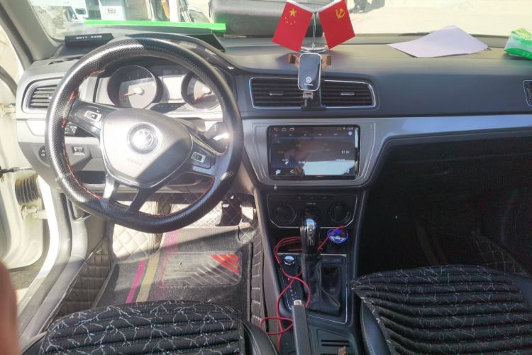 Used Volkswagen Lavida 2017 1.6L Automatic Comfort Edition
