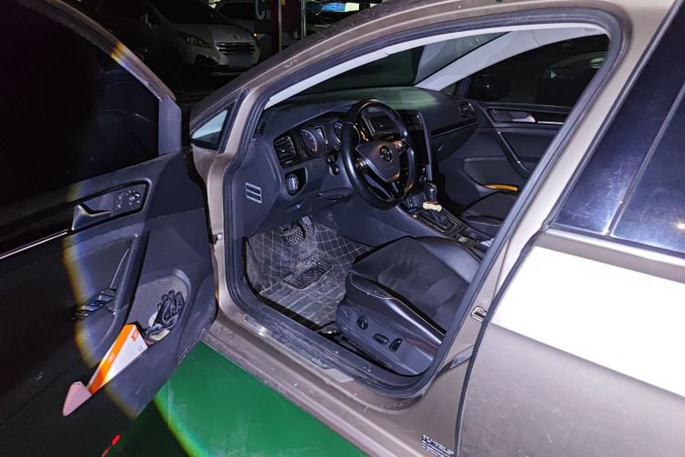 Used Volkswagen Golf 2016 280TSI Automatic Flagship Model
