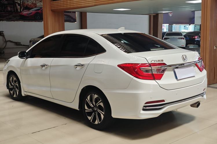 Used Honda Crider 2016 1.8L CVT Luxury Edition
