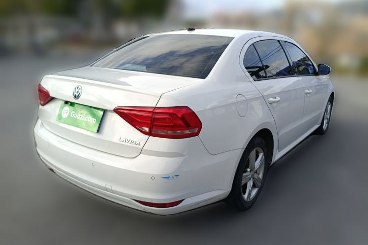 Used Volkswagen Lavida 2017 1.6L Manual Fashion Edition
