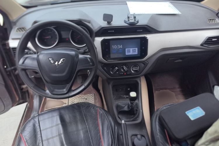 Used Wuling Hongguang 2019 1.5L S Comfort Edition China VI LAR