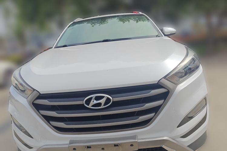 Used Hyundai Tucson 2015 1.6T Dual-Clutch Two-Wheel-Drive Smart Model Front