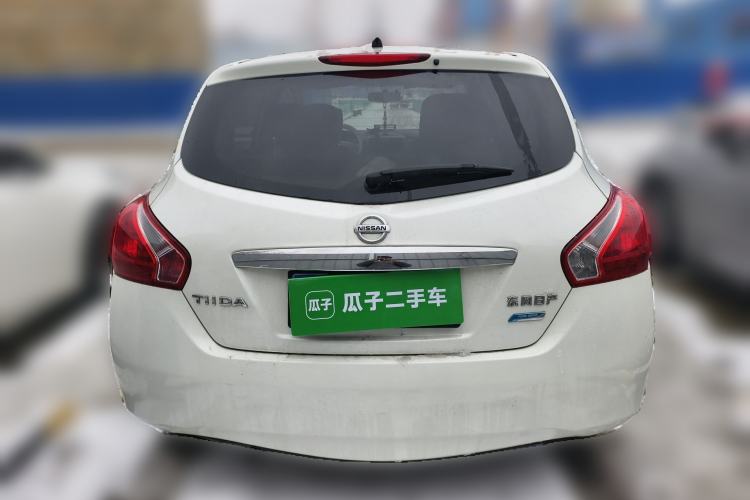 Used Nissan Tiida 2011 1.6L Manual Comfort Edition