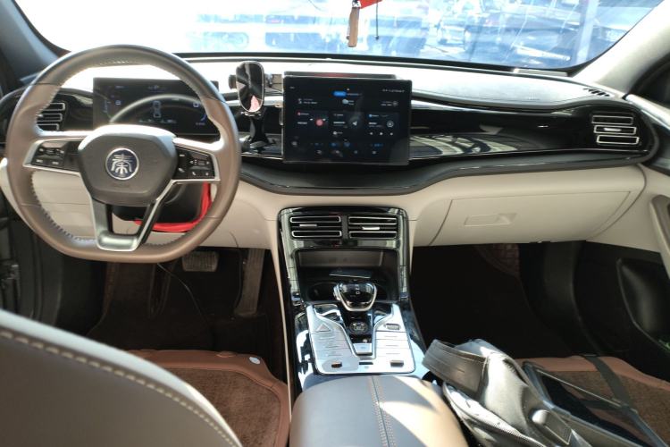 Used BYD Qin PLUS 2023 Champion Edition DM-i 55KM Leading Model
