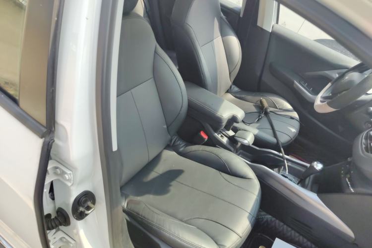 Used Peugeot 2008 2014 1.6L Automatic Fashion Edition